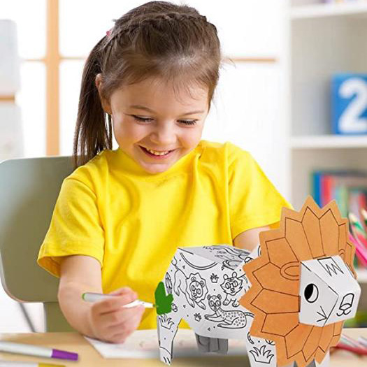 Каково значение поощрения детей играть с DIY -образовательными игрушками?